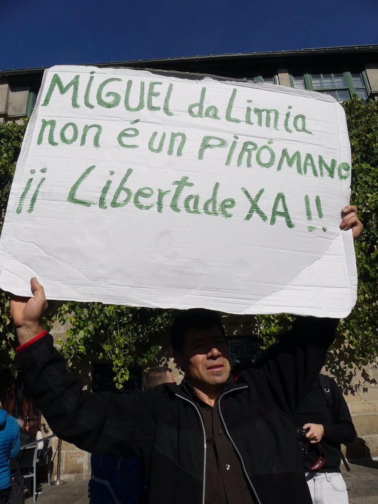 2017-10-22 Mani Lumes Nunca Mais Depredacion 060.jpg